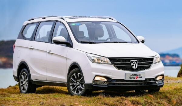 最愛(ài)國(guó)產(chǎn)1.5排量發(fā)動(dòng)機(jī) 寶駿新款車型2020上市車自動(dòng)擋