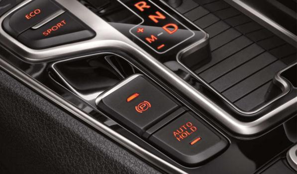 主動剎車/主動安全系統(tǒng)，提高行車安全（行車技術(shù)）