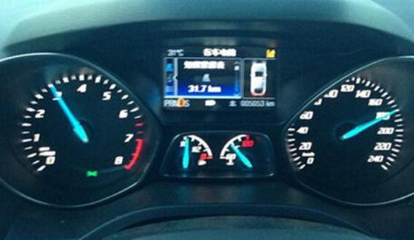 電子限速，最高車速限定在250km/h（保持安全速度很重要）