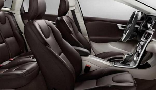 真皮座椅怎么保養(yǎng)，保持車(chē)內(nèi)衛(wèi)生清潔很重要（避免堅(jiān)硬物品）