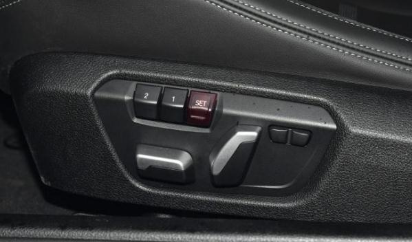 什么是座椅記憶，可儲存座椅位置（智能記憶）