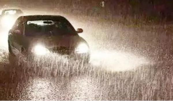 什么是前大燈雨霧模式，雨霧天氣安全駕駛（雨霧模式的必要性）