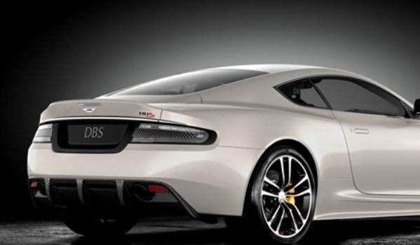 什么是電動(dòng)擾流板，高端車型的配置（不影響日常駕駛）