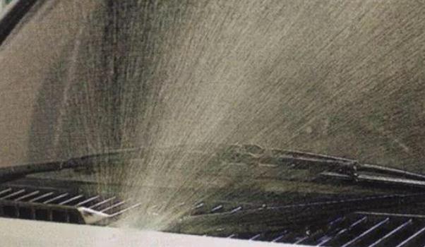 什么是可加熱噴水嘴，適合冬天結(jié)冰使用（配合雨刮條）