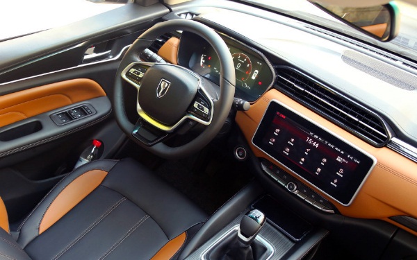 雷諾SUV車(chē)型推薦 雷諾觀境報(bào)價(jià)7萬(wàn)起