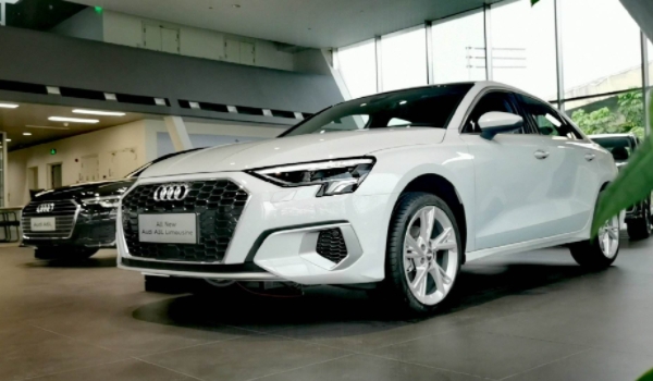 奧迪a3最新報(bào)價 奧迪a3最低總價多少錢落地（全款落地最低20萬）