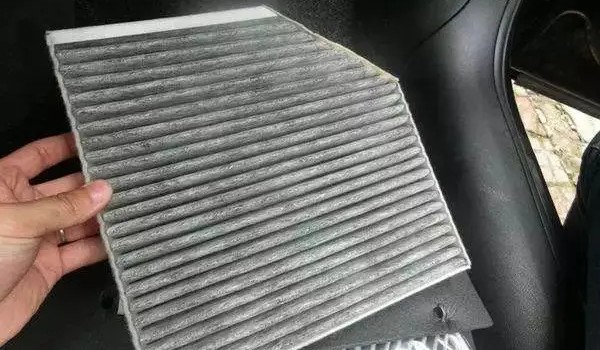 奧迪q5l空調(diào)濾芯多久換一次 每行駛2萬公里更換一次