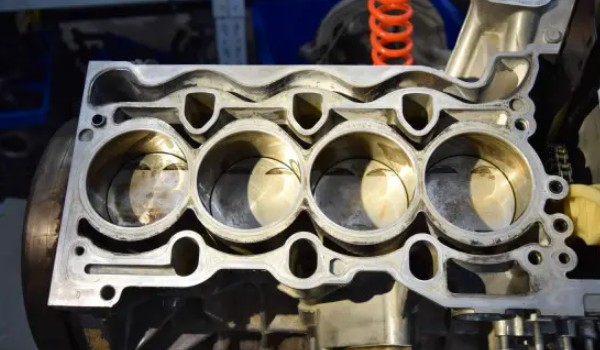 日產(chǎn)軒逸發(fā)動(dòng)機(jī)怎么樣 動(dòng)力性能十分充沛(搭載1.6L四缸發(fā)動(dòng)機(jī))