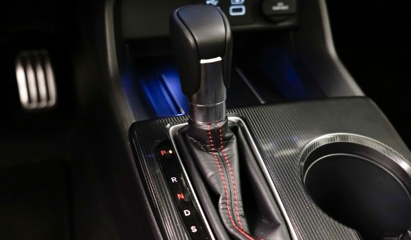 本田思域變速箱怎么樣 變速迅捷無頓挫感(采用CVT無級(jí)變速箱)