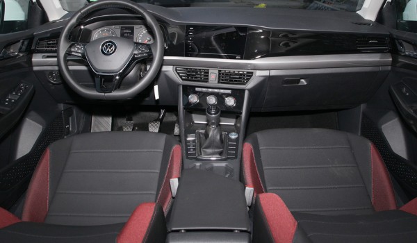 大眾寶來(lái)分期首付多少 寶來(lái)分期首付3萬(wàn)(36期月供2341元)