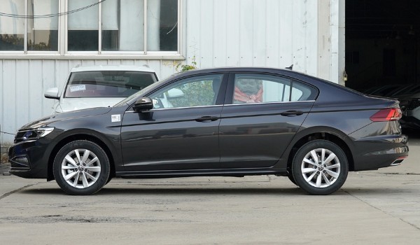 大眾寶來(lái)分期首付多少 寶來(lái)分期首付3萬(wàn)(36期月供2341元)