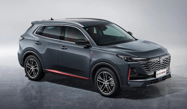 轎車和suv哪個好 城市道路轎車好(經常出門遠行suv好)