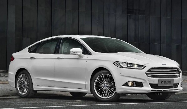 轎車和suv哪個好 城市道路轎車好(經常出門遠行suv好)