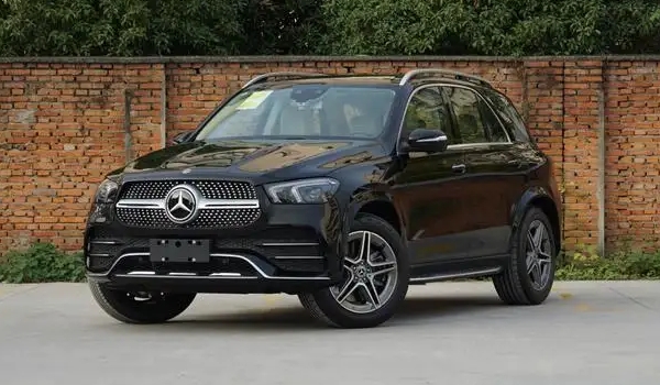 奔馳suv全部車型價(jià)格 在售的、停售的車型共有29款（最低報(bào)價(jià)27萬(wàn)起）