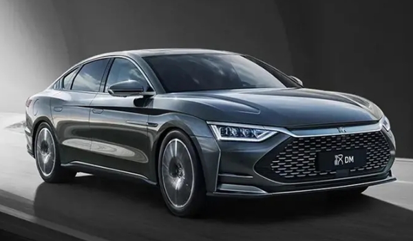 比亞迪漢和比亞迪e9哪個好，比亞迪漢配置更豪華（同價位下）