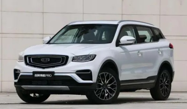 博越口碑怎么樣 動(dòng)力強(qiáng)勁(車身長(zhǎng)達(dá)4.5米)