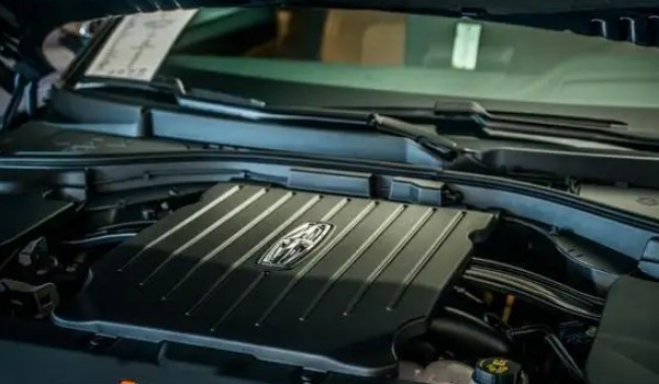 林肯飛行家參數(shù)及配置如何 車身長達(dá)5米(搭載3.0T六缸發(fā)動(dòng)機(jī))