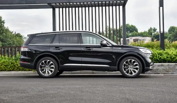 林肯飛行家油耗多少每100公里 百公里油耗實(shí)測(cè)13L(一公里消耗1.1元)