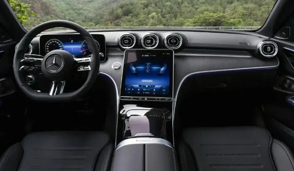 奔馳是哪個(gè)國(guó)家的品牌汽車 德國(guó)汽車品牌(最便宜的奔馳21萬(wàn))