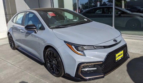 豐田雷凌油電混合2022款價(jià)格 2022款雷凌混動11萬元