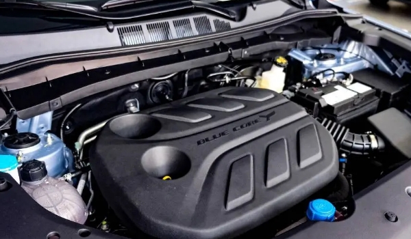 長安歐尚x7plus2022款自動擋，藍鯨版報價9萬起（搭載1.5T+7DCT動力）