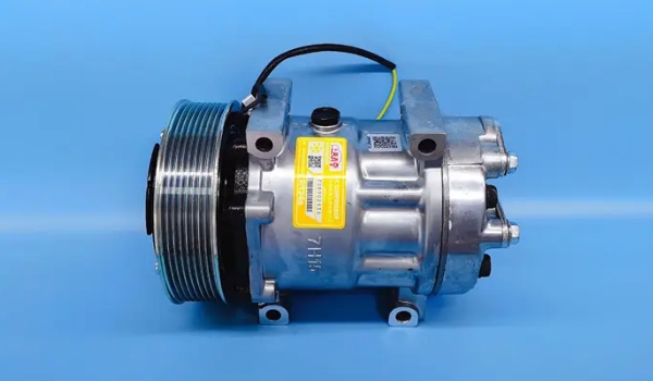 汽車空調(diào)壓縮機(jī)多少錢，具體要根據(jù)壓縮機(jī)大小而定（最小的僅需幾百塊）