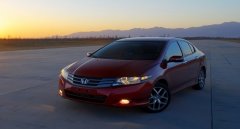 本田鋒范1.5自動(dòng)擋多少錢，非常值得推薦的高性價(jià)比車型