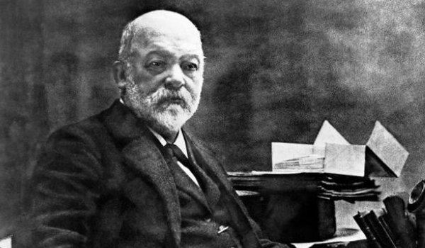 誰(shuí)被譽(yù)為汽車之父是誰(shuí)，德國(guó)人卡爾·本茨