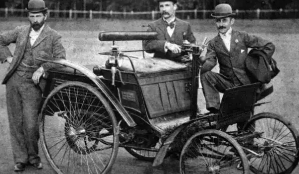 誰(shuí)被譽(yù)為汽車之父是誰(shuí)，德國(guó)人卡爾·本茨