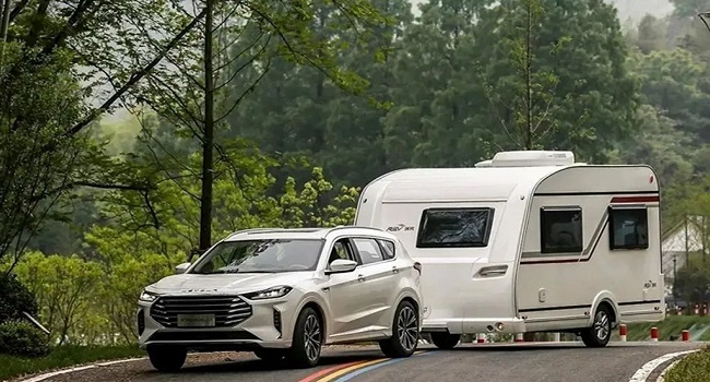 c6駕照可以開什么車型，C6駕駛證并不能直接考取