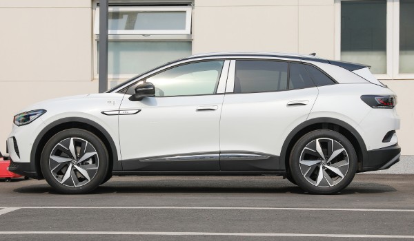 大眾id4純電動(dòng)車價(jià)格 2022新款售18萬一臺(分期首付5萬)