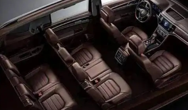 大眾途昂怎么樣值得買嗎，動力性能充沛（尺寸大空間利用率高）