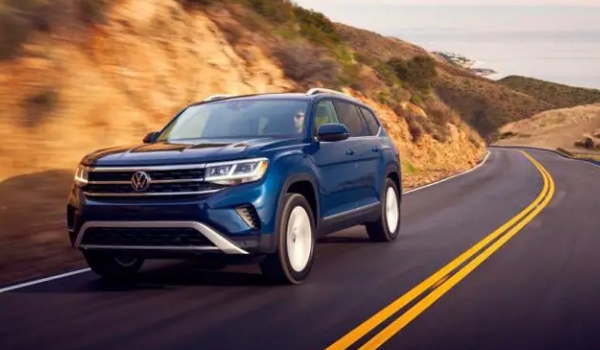 大眾途昂怎么樣值得買嗎，動力性能充沛（尺寸大空間利用率高）