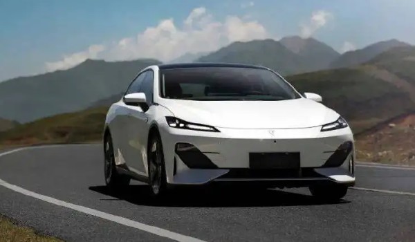 長(zhǎng)安深藍(lán)sl03增程版價(jià)格 2022款深藍(lán)sl03增程版售價(jià)16萬