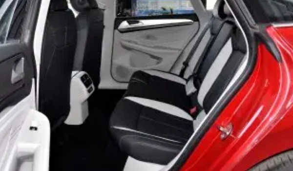 凌渡怎么樣值得買嗎，標(biāo)配1.4T+7DCT的動(dòng)力組合