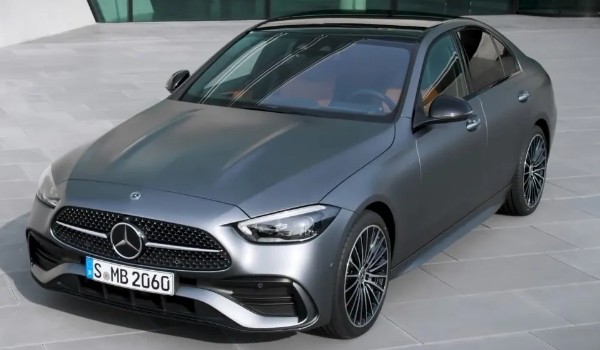 奔馳c級(jí)系列全部車(chē)型推薦 c260L運(yùn)動(dòng)版性價(jià)比高(售價(jià)34萬(wàn))