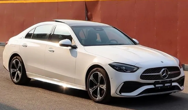 奔馳c級轎車有哪幾款，在售車型共5款（市場售價32萬起）