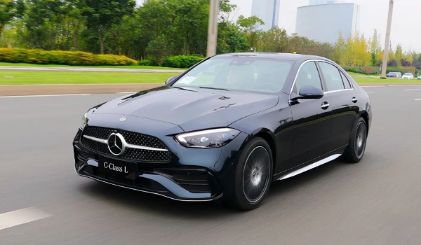 奔馳c級轎車有哪幾款，在售車型共5款（市場售價32萬起）