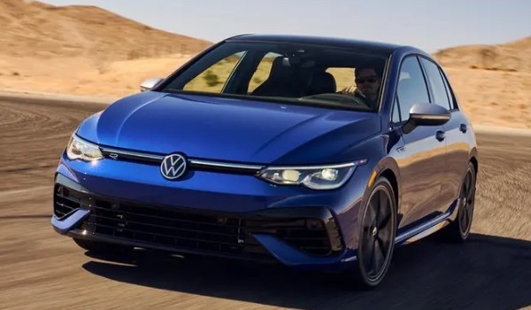 標(biāo)致車跟大眾誰耐用 都十分耐用(根據(jù)車主評判而定)