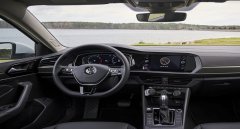 大眾sagitar是什么車，這款速騰做工精致內(nèi)飾新穎