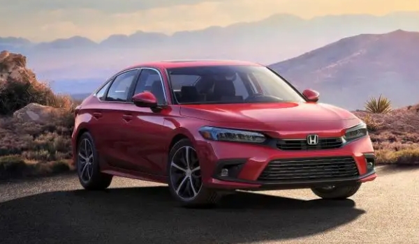 本田思域怎么樣，新款車(chē)型搭載1.5T+CVT動(dòng)力（綜合油耗不到6L）