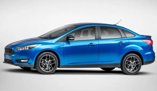 福特福克斯2022款報價及圖片 2022款?？怂故蹆r11萬元(落地13萬)