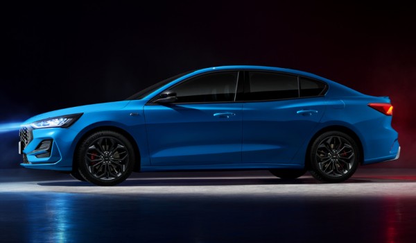 福特?？怂沟?at變速箱怎么樣 質(zhì)量穩(wěn)定故障率低(駕駛平順性高)