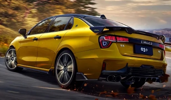 領(lǐng)克03油耗高嗎，綜合百公里油耗6-7L左右