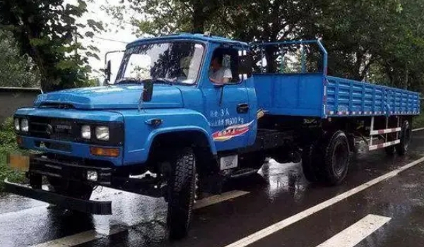 a2駕駛證能開什么車，屬于增駕車型（可以開牽引車）