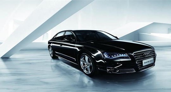 奧迪a8w12落地價(jià)多少錢(qián)，240萬(wàn)左右的高價(jià)是品質(zhì)的追求