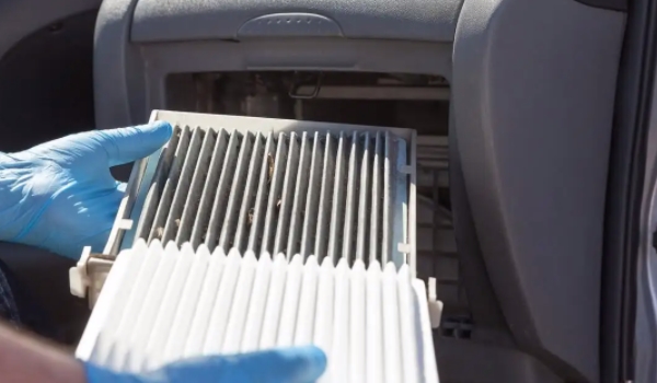 汽車空調濾芯多久換一次 5000公里更換一次（定期更換效果好）
