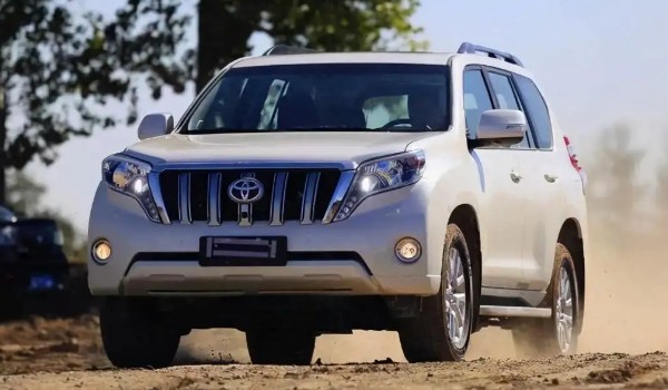 豐田霸道2022全新款價(jià)格圖片 沒(méi)有2022款車(chē)型(霸道二手價(jià)25萬(wàn))