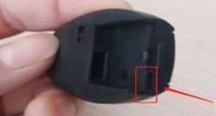 日產(chǎn)車(chē)鑰匙換電池圖解，需要注意型號(hào)不能買(mǎi)錯(cuò)