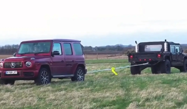 奔馳和悍馬哪個檔次高 定位不同（悍馬硬派suv產(chǎn)品單一）